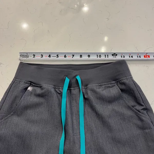 FIGS Zamora High-Rise Jogger Scrub Pant in Graphite Gray Size Small Petite - Image 7