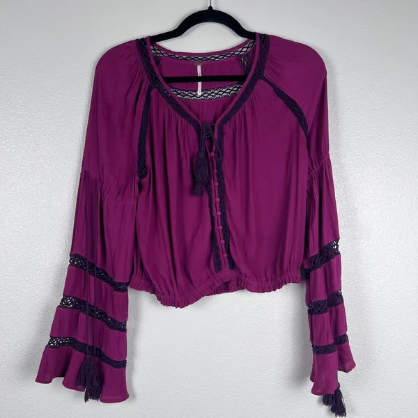 Free People Magenta‎ Boho Bell Sleeve Tassel Crochet Blouse XS OB511192 - Image 7