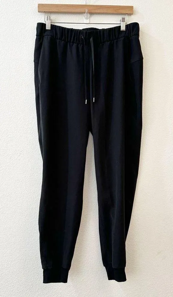On The Fly Mid Rise Joggers Black Size 8 - Image 3