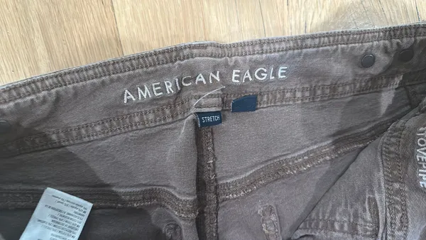 American Eagle Jeans - Image 3