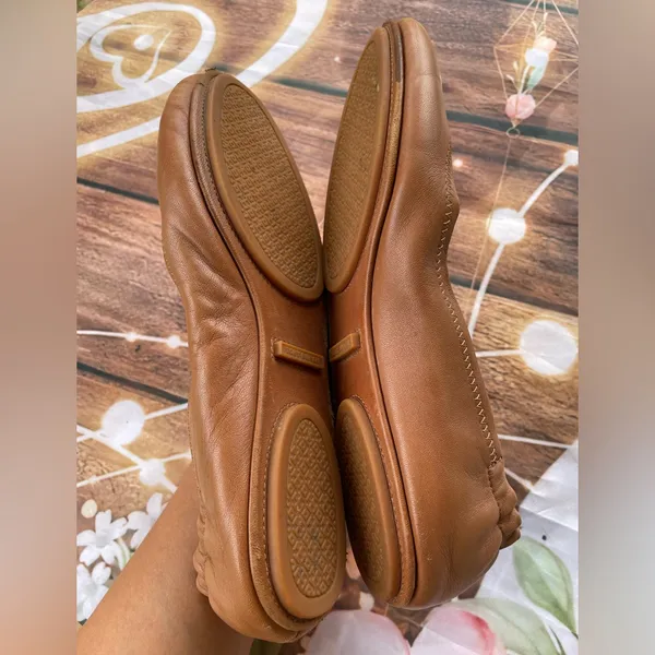 Tory Burch Tan Gold Flats - Image 6
