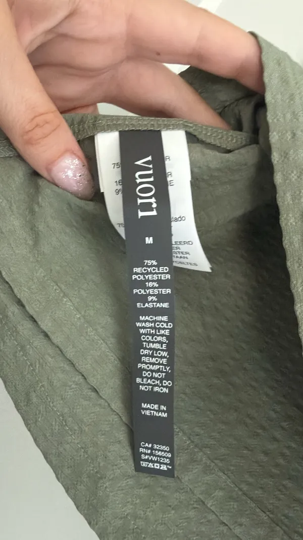 Vuori Medium Villa Textured Crop Tank Top in Laurel - Image 7
