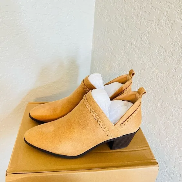 JOURNEE COLLECTION Sophie Braided Strap Bootie, Block‎ Heel, Tan, Size 11, NWT - Image 9