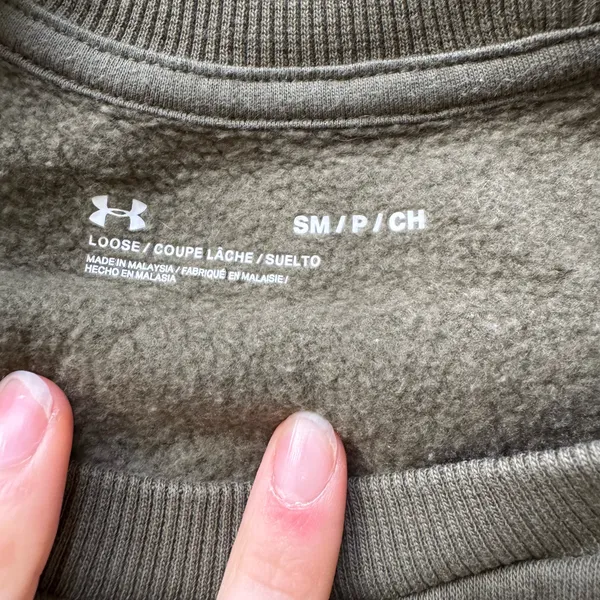 Under Armour Rival Fleece Camo Script Crew Sweatshirt - Image 9