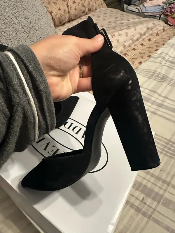 Steve Madden Heels Black - Image 4