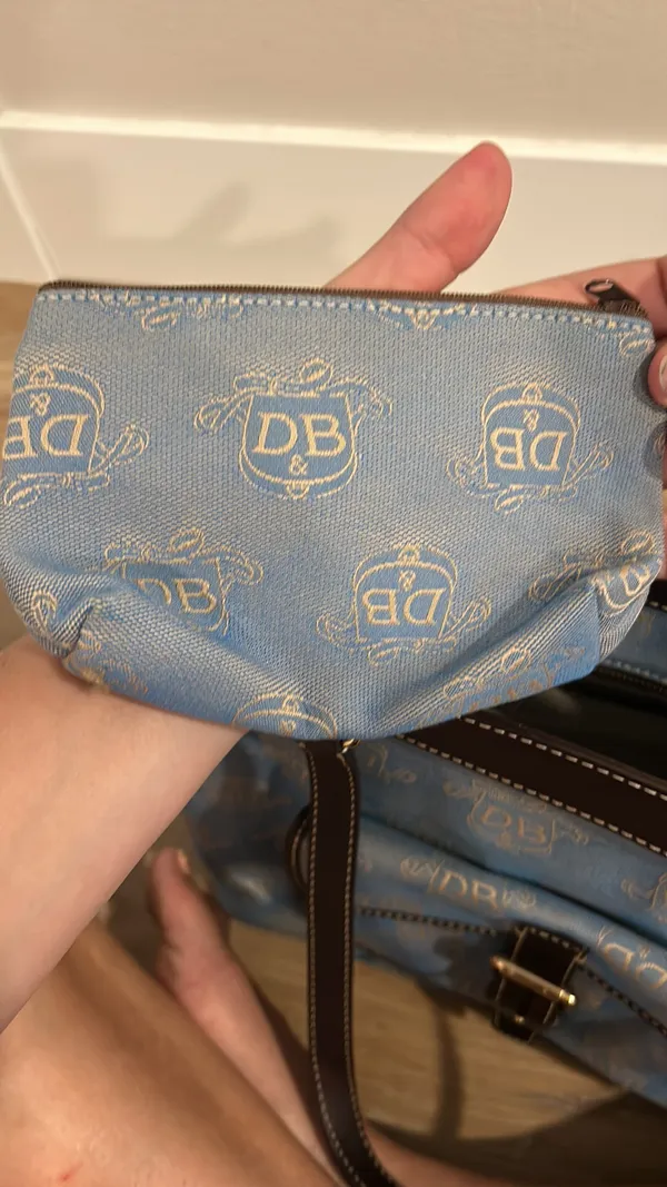 Dooney & Bourke Vintage Handbag - Image 7