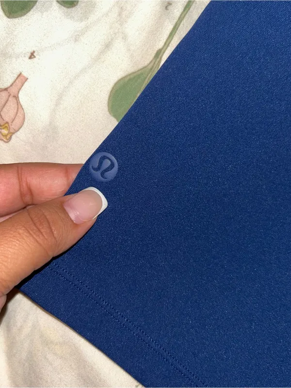 Lululemon On The Fly Short *2.5" Onyx Blue - Image 3