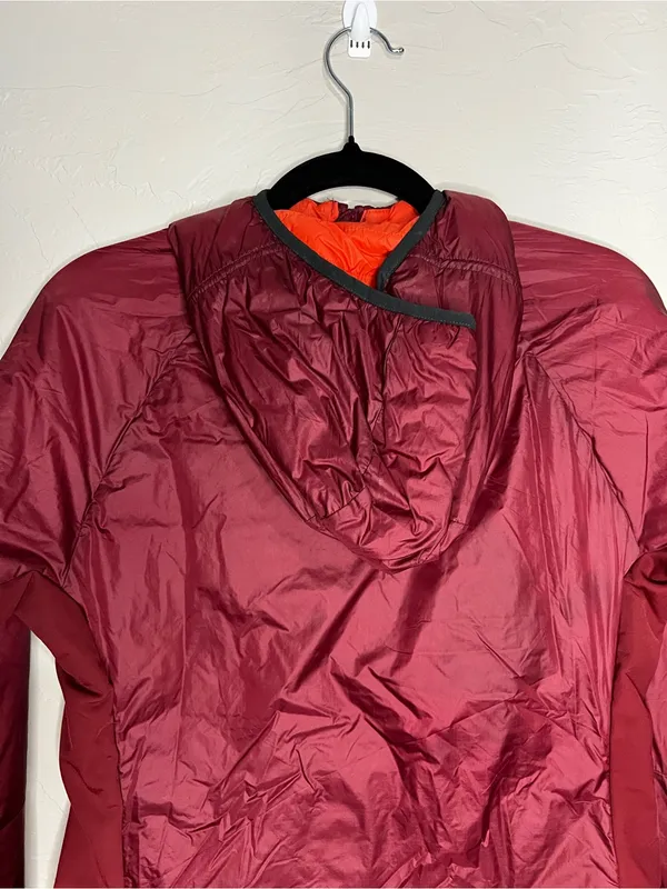 REI Co-Op Flash Insulated Hybrid Lightweight Packable Burgundy Hooded‎ Jacket - Image 8