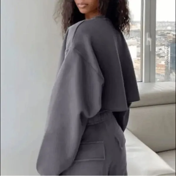 TNA Aritzia Charcoal Gray Cozy AF Fleece Cropped Long Sleeve Sweater Small 1 - Image 9