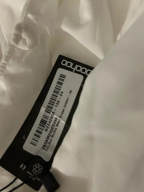 Boo hoo white cut out dress - Image 6