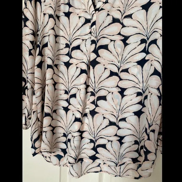 Ivanka trump large pink Blouse - Image 2