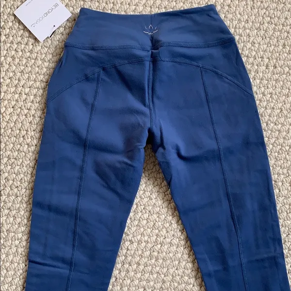 Beyond yoga side panel leggings - Image 4