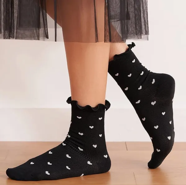 Amazon Heart Ruffle Ankle Socks ❤️🤍🖤 - Image 5