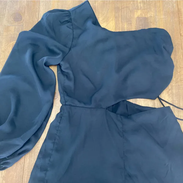 Lulu's Black One-Shoulder Cutout Ruffle Romper - Image 3
