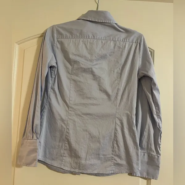 Banana Republic button up shirt. Baby blue. Size S - Image 3