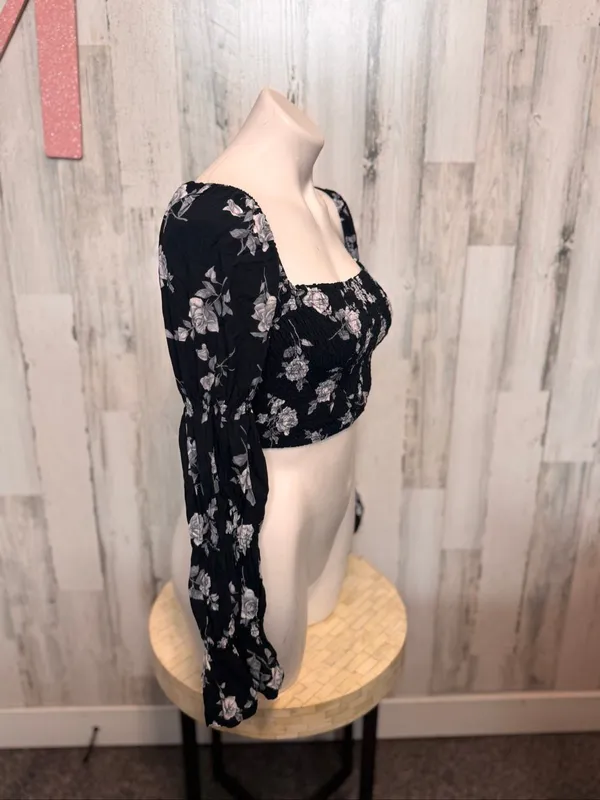 Motel Rocks Black Floral Long Sleeve Smocked Crop Top Womens Medium Milkmaid Boh - Image 6