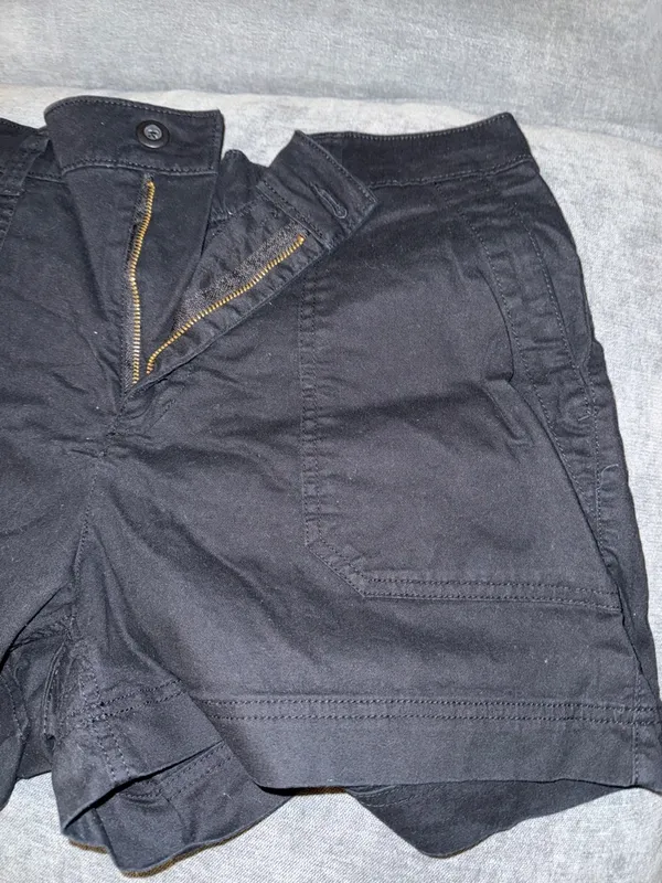 Old Navy Black High-Rise Shorts - Image 5