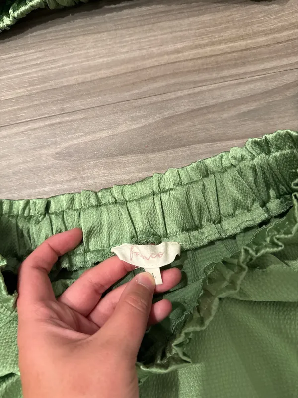 Boutique Fanco green satin set - Image 4