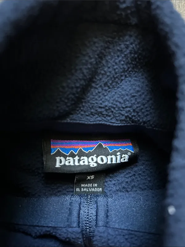 Patagonia Navy Women's Quarter-Zip Fleece Pullover - Image 2