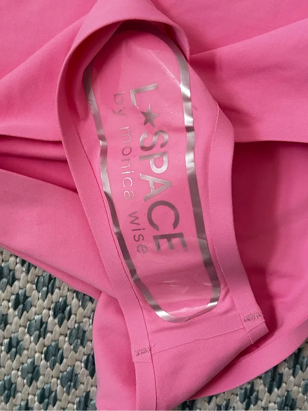 L*Space Seam-Free Katniss One Piece Swimsuit in Guava Pink Size Medium NWT - Image 7
