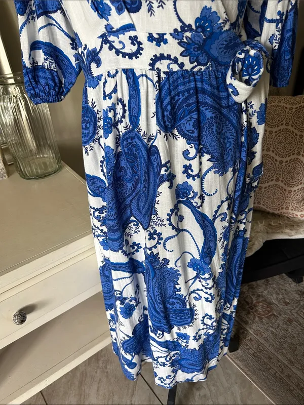White closet elements white blue boho cottage paisley wrap Midi dress L - Image 3