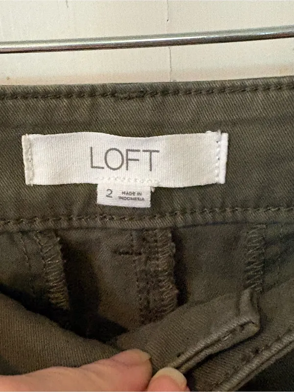 LOFT Women Wide-Leg Chinos in Olive Green - Image 3