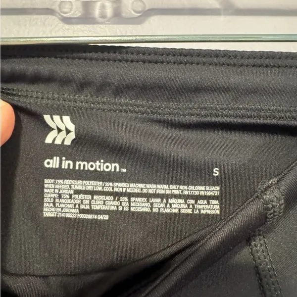 Black‎ all in motion pocket biker shorts - Image 3