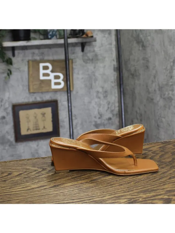 NWT Vince Camuto Cianna Thong Wedge Sandals VC-CIANNA Golden Walnut Brown 7M - Image 9