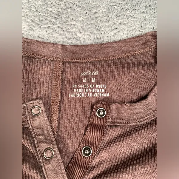 Aerie Brown Long Sleeve ribbed Henley Top medium - Image 5