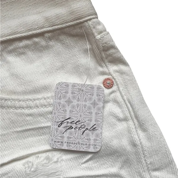 We The Free NWT Free People Loving Good Vibrations In The Spring White Shorts - Image 4