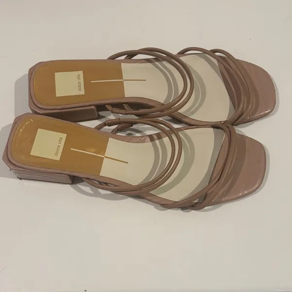 Dolce Vita Women's Beige Strappy Sandals Cafe Leather - Image 2