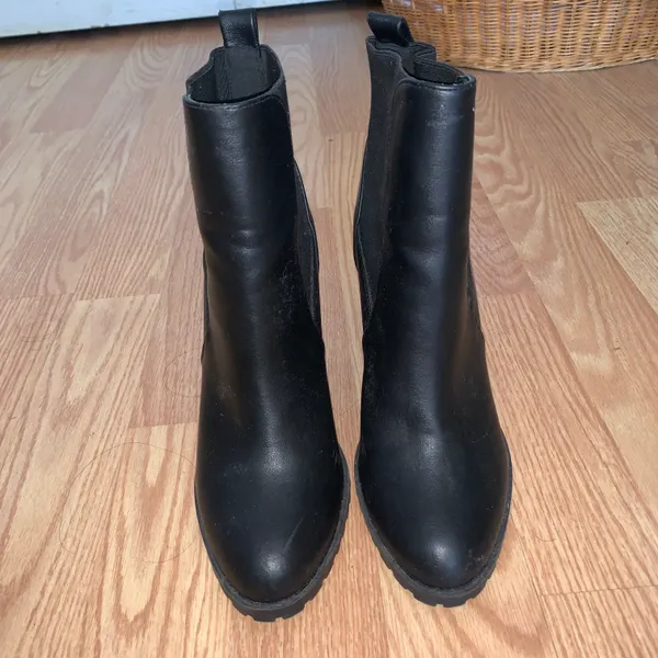 Forever 21 Faux Leather Ankle Boots - Image 10