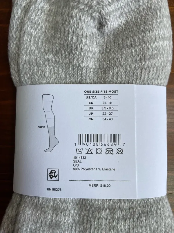 New UGG Ribbed Women's Crew Socks- One Size Fits Most - Image 3