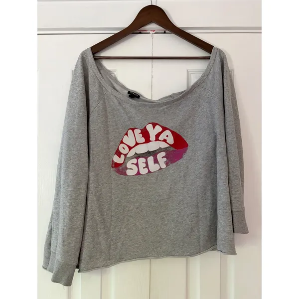 Torrid Love Ya Self Gray Off‎ Shoulder Graphic Sweatshirt Size 3 3X Lip Print - Image 2