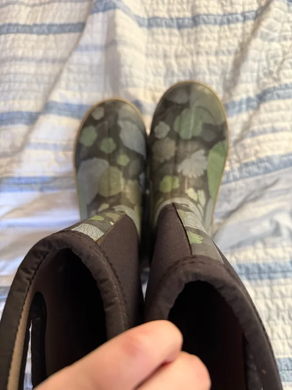 Bogs Classic High Le Jardin boots 8 Green - Image 4