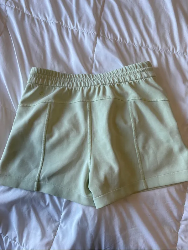 Lululemon Softstreme High-Rise Short 4” in Kohlrabi Green 🍈 - Image 5