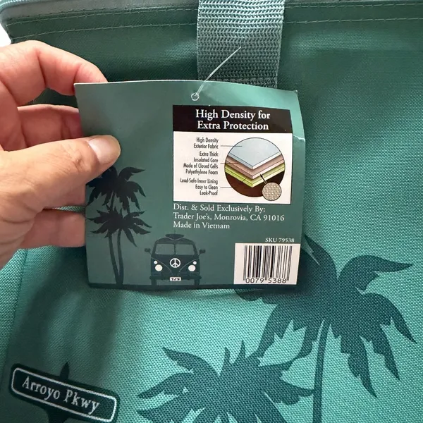 Trader Joe's Large Green Insulated Tote Bag - Image 3