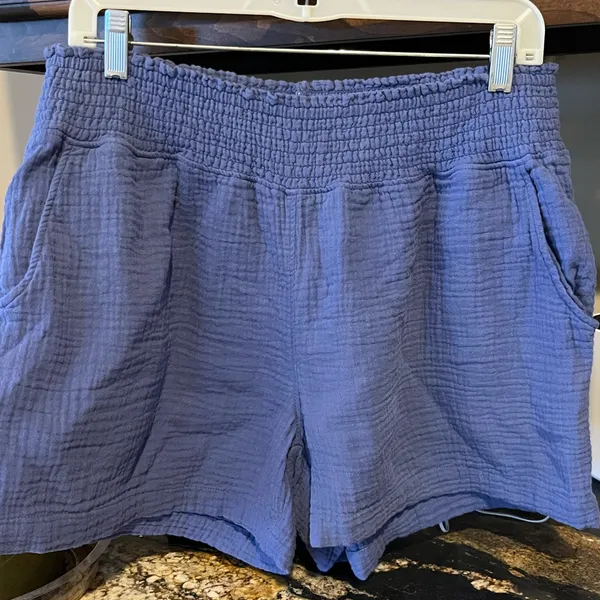 So very Comfy Blue Gauzy 100% Cotton Stretchy Shorts Womens Large - Image 3