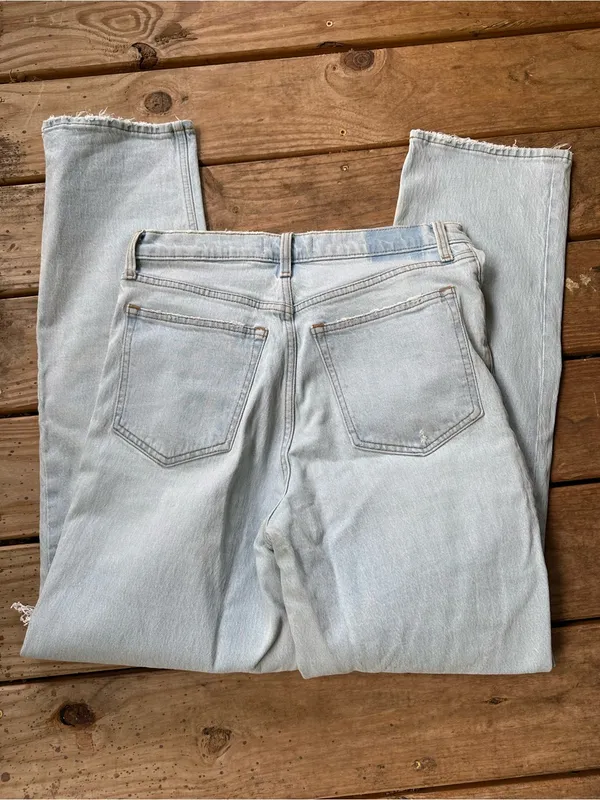 Abercrombie and Fitch The 90’s Straight Ultra High rise jeans 10L - Image 4