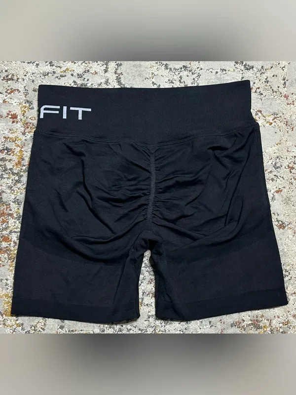 SHEFIT Seamless scrunch butt shorts size Luxe 12/14 black - Image 11