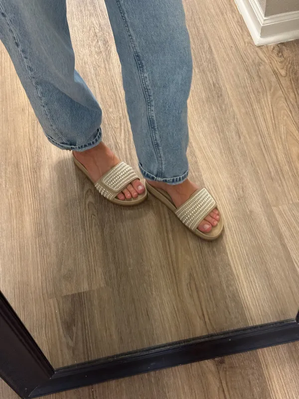 Matisse Pearl Slides - Image 2