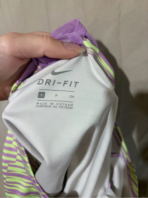 Nike tank top - Image 3