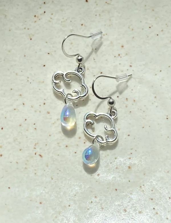 Handmade cute cloud teardrop dangle earrings ☁️💧 - Image 3