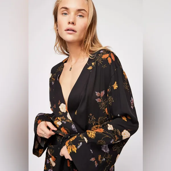 Free People Wrap It Up Floral Jacket Size Small - Image 2