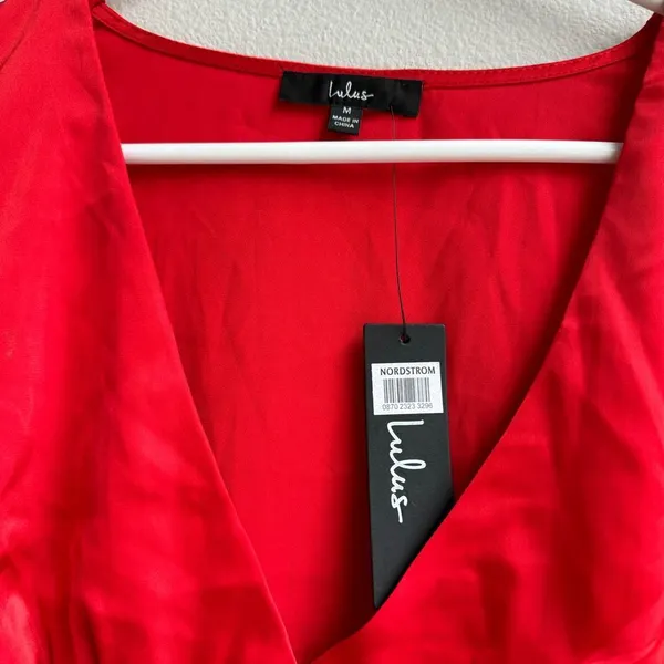 NWT Lulus Head Held High Wine Red Satin Date Party Romantic Top Size Medium - Image 6