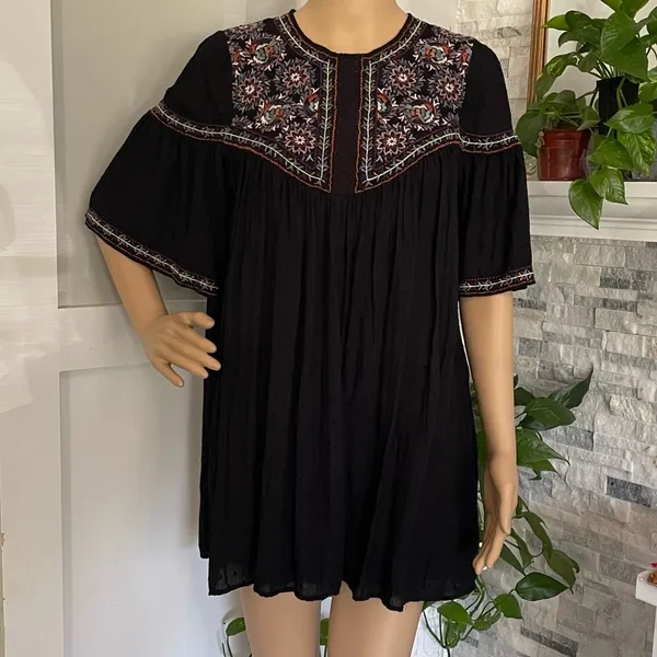 ZARA Plumetis Embroidered Dress Sz M - Image 2