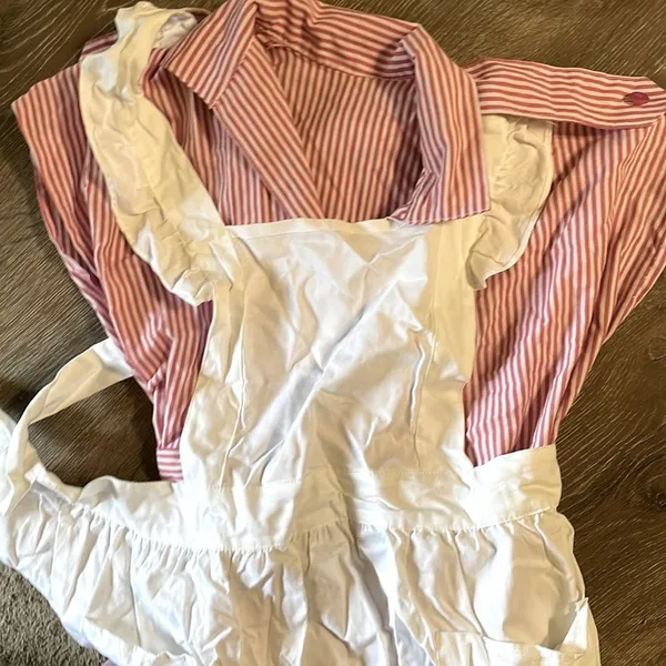 OOAK 1940s Nurse Joy cosplay - Image 6