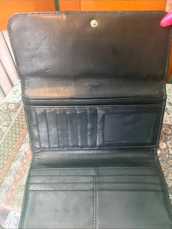 Coach Black Leather Foldover Wallet with Silver Logo - Image 4