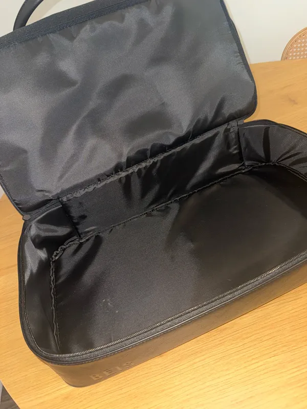 BEIS The Weekender Bag in Black - Image 4