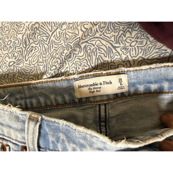 Abercrombie & Fitch Light Wash Women Jeans Size 28 6 Short Skinny High Rise - Image 2